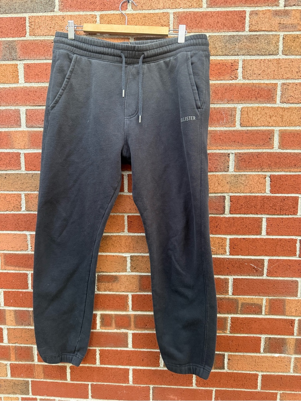 Hollister Black Logo Fleece Jogger Sweatpants Size Large 70% Cotton